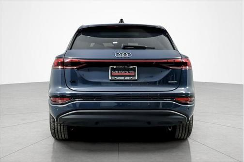 2025 Audi Q6 e-tron Premium Plus quattro