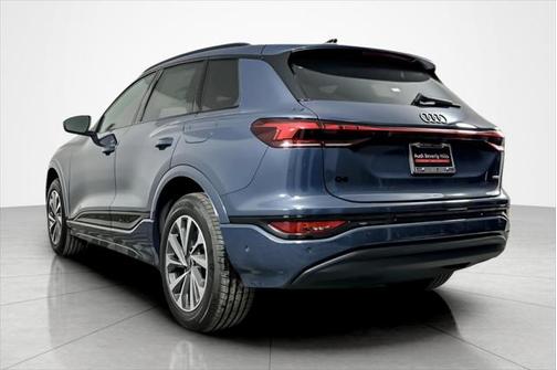 2025 Audi Q6 e-tron Premium Plus quattro
