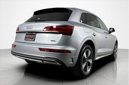 2023 Audi Q5 40 Premium Plus
