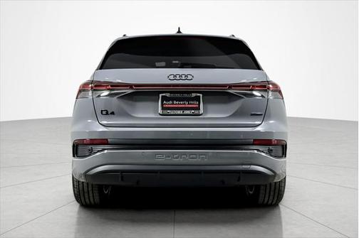 2025 Audi Q4 e-tron Premium 55 quattro