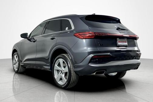 2025 Audi Q5 Premium Plus TFSI quattro S tronic