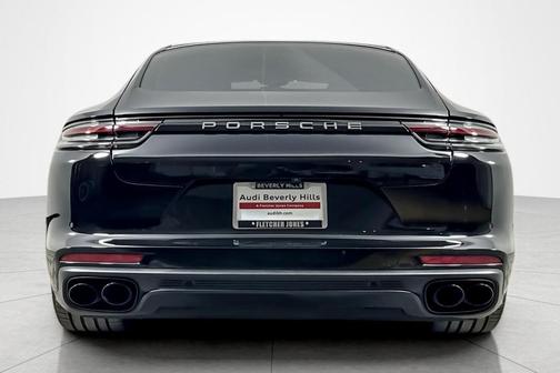 2018 Porsche Panamera 4