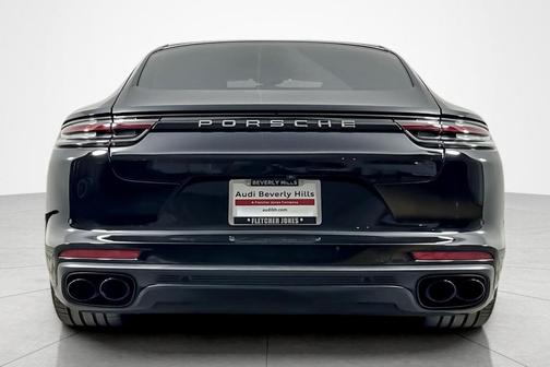 2018 Porsche Panamera 4