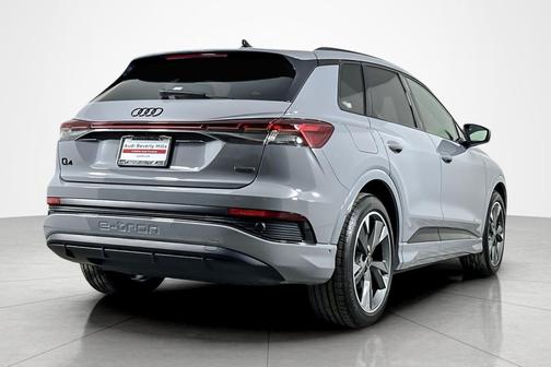 2024 Audi Q4 e-tron Premium Plus 55 quattro