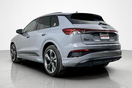 2024 Audi Q4 e-tron Premium Plus 55 quattro