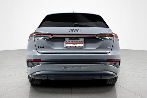 2024 Audi Q4 e-tron Premium Plus 55 quattro