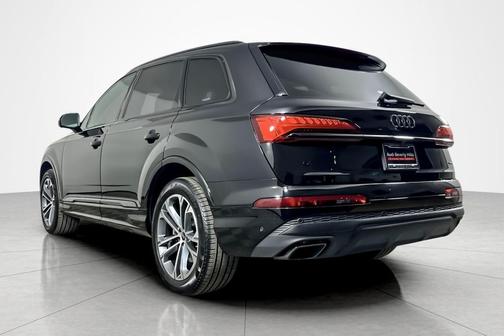 2025 Audi Q7 45 Premium