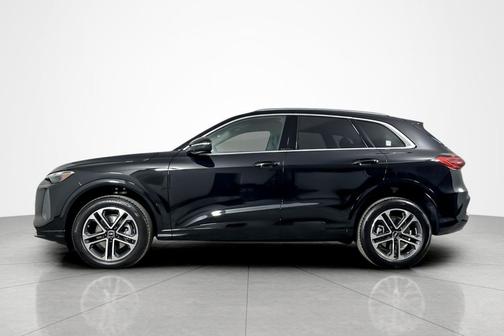 2025 Audi Q5 Premium TFSI quattro S tronic