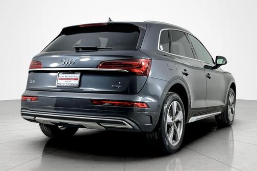 2022 Audi Q5 40 Premium Plus