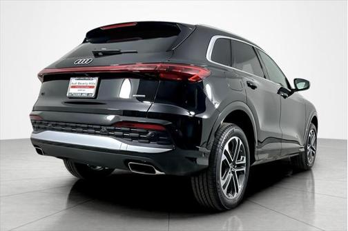 2025 Audi Q5 Premium