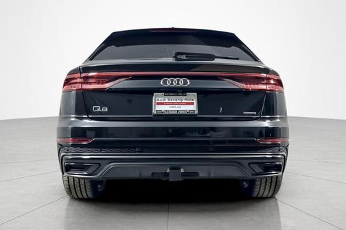 2022 Audi Q8 55 Premium Plus