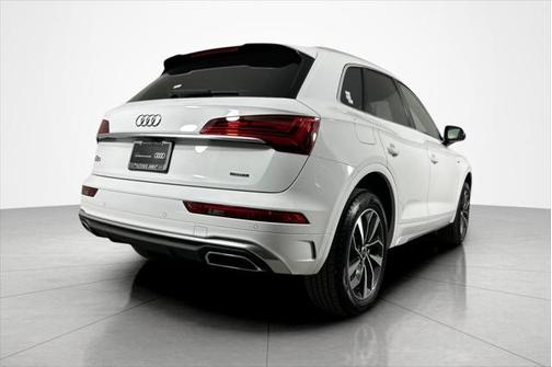 2024 Audi Q5 45 S line Premium Plus