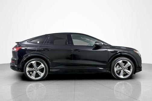 2024 Audi Q4 e-tron Sportback Prestige 55 quattro