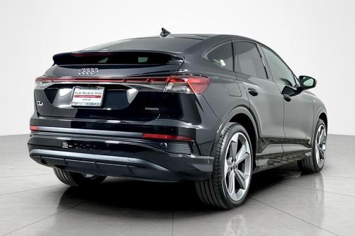 2024 Audi Q4 e-tron Sportback Prestige 55 quattro