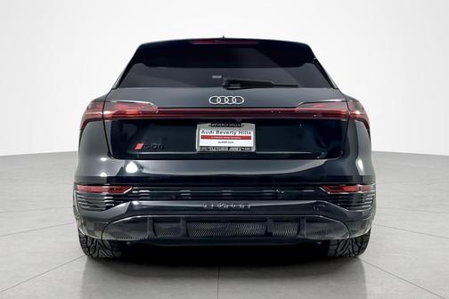 2024 Audi SQ8 4.0T Prestige