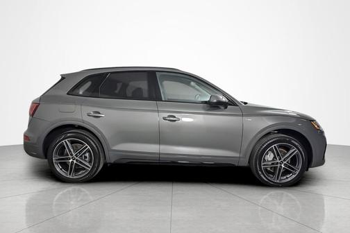 2023 Audi Q5 55 S line Premium Plus