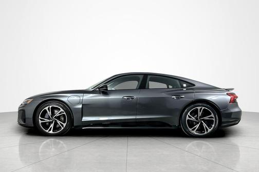 2024 Audi e-tron GT Premium Plus quattro