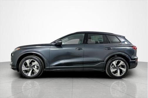 2025 Audi Q6 e-tron Premium Plus quattro