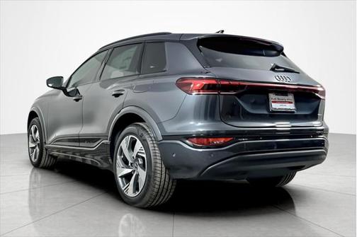 2025 Audi Q6 e-tron Premium Plus quattro