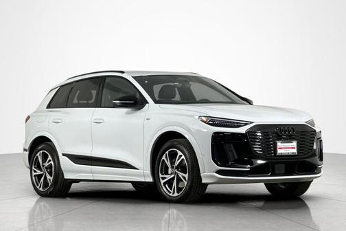 Glacier White Metallic 2027 Audi Q6 e-tron Premium Plus quattro