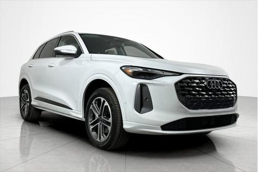 2025 Audi Q5 Premium