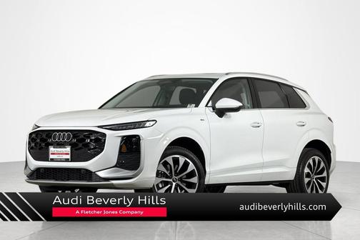 Arkona White 2026 Audi Q3 S line