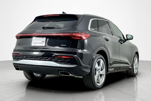 2025 Audi Q5 Prestige TFSI quattro S tronic