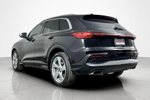 2025 Audi Q5 Prestige TFSI quattro S tronic