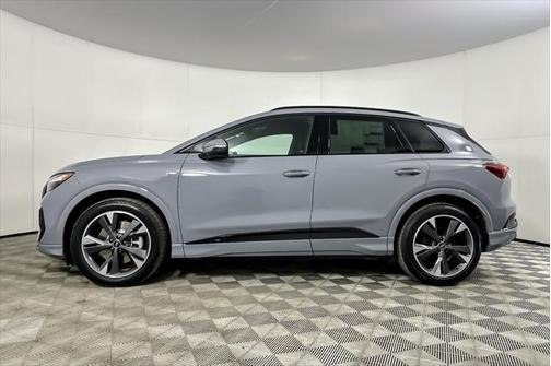 2025 Audi Q4 e-tron Premium Plus 55 quattro