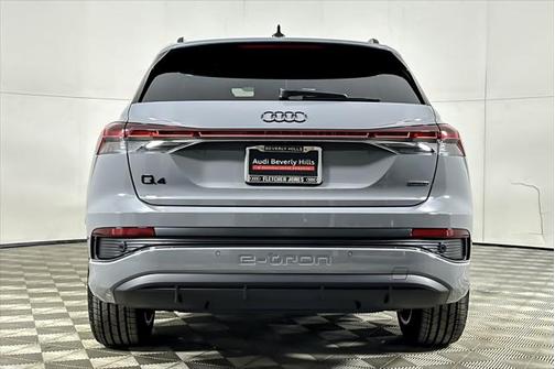 2025 Audi Q4 e-tron Premium Plus 55 quattro