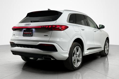 2025 Audi Q5 Premium Plus