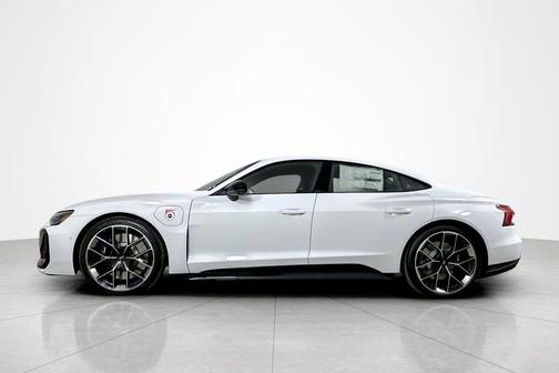 2025 Audi RS e-tron GT performance