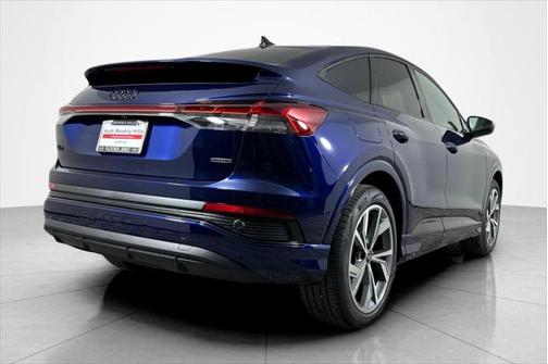 2025 Audi Q4 e-tron Sportback Premium 55 quattro