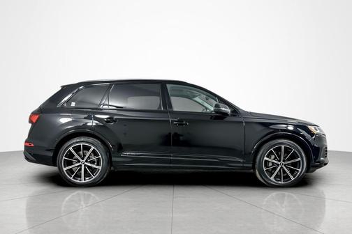 2023 Audi Q7 55 Prestige
