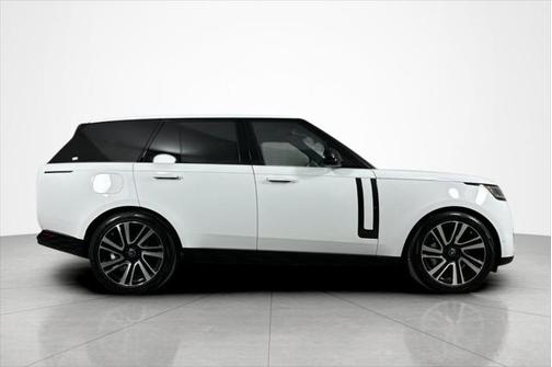 2023 Land Rover Range Rover P530 SE