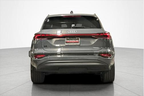 2025 Audi Q6 e-tron Premium Plus quattro