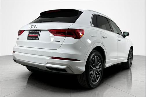 2021 Audi Q3 40 Premium