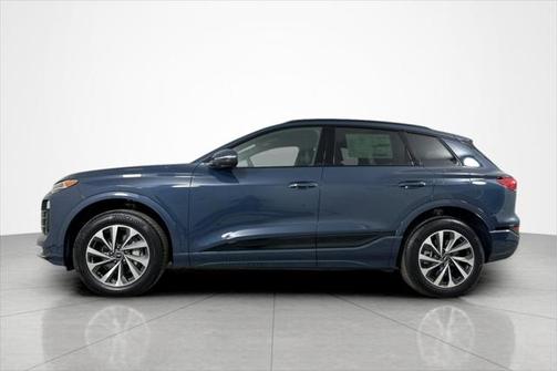 2025 Audi Q6 e-tron Premium Plus quattro