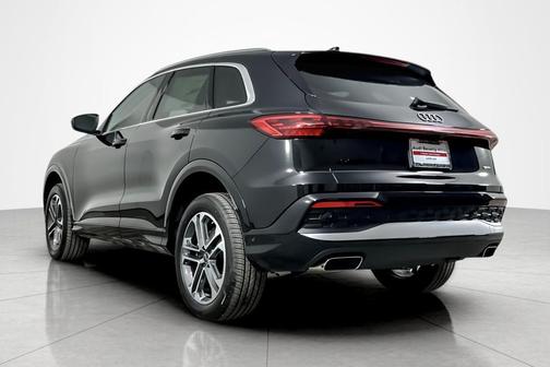 2025 Audi Q5 Premium