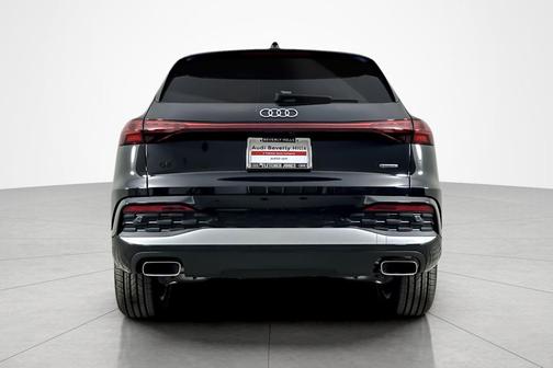 2025 Audi Q5 Premium