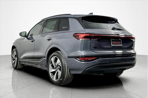 2025 Audi Q6 e-tron Premium quattro