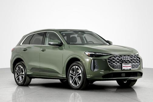 District Green Metallic 2026 Audi Q5 Premium TFSI quattro S tronic
