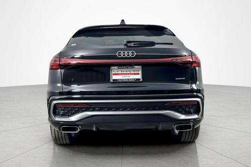Mythos Black Metallic 2026 Audi Q5 Sportback Premium Plus TFSI quattro S tronic