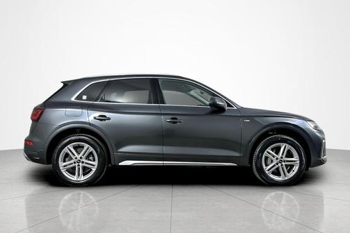 2022 Audi Q5 55 S line Premium