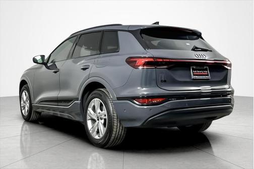 2025 Audi Q6 e-tron Premium Plus