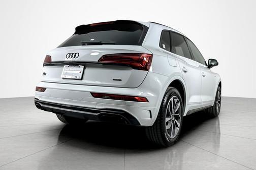 2024 Audi Q5 45 S line Premium