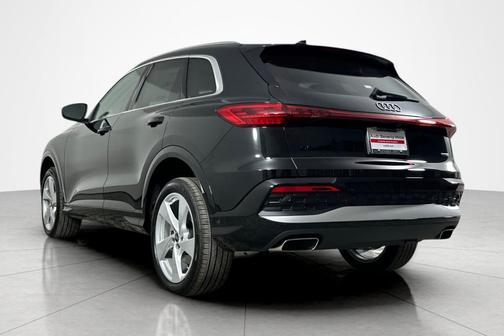 2025 Audi Q5 Premium Plus TFSI quattro S tronic