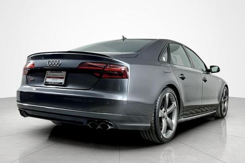Daytona Gray Pearl Effect 2016 Audi S8 4.0T Plus