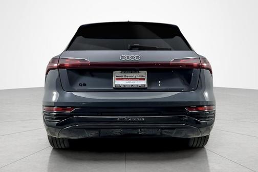 2024 Audi Q8 e-tron Premium Plus