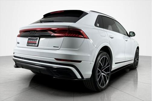 2021 Audi Q8 55 Premium Plus